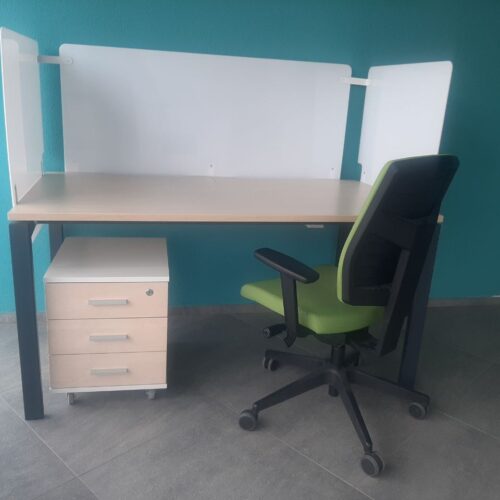 Стол компьютерный 150*80 на железном каркасе