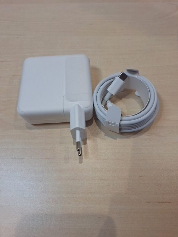 Б/у MacBook Pro A2251 13.3′ i7/32/512